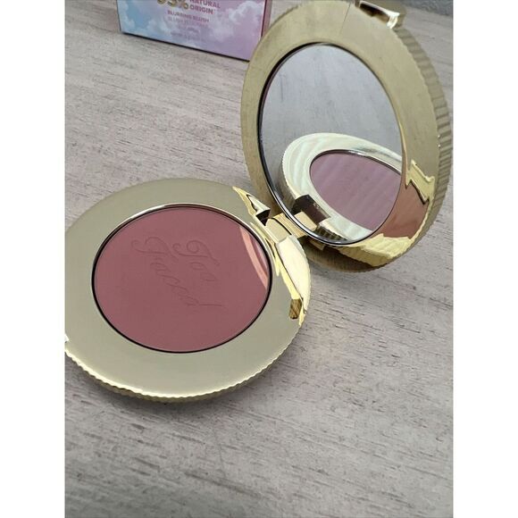 Too Faced Cloud Crush Blurring Blush “Heads In The Clouds”0.17oz/5g BNIB* - Picture 2 of 8
